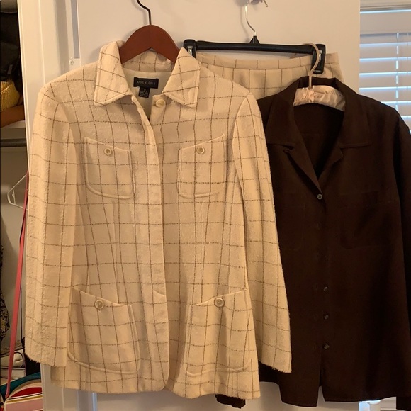 Windowpane Suit with matching blouse - Picture 1 of 4